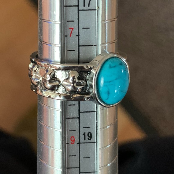 Faux Turquoise Pendant Earring & Ring Set - Picture 3 of 11